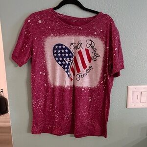 Patriotic Heart Graphic Tee - Pink/Magenta